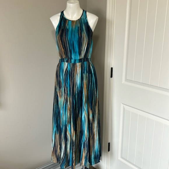 Paper Crown Striped Blue and Tan Midi Dress - Picture 4 of 16